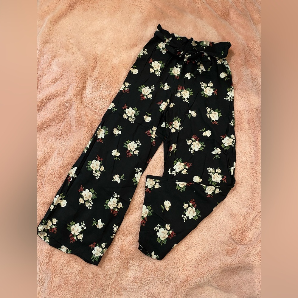 Hollister Pants